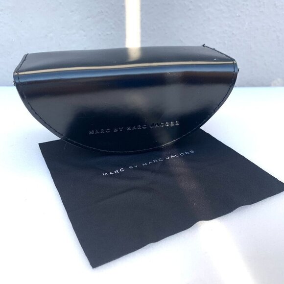 Marc By Marc Jacobs Oversized Sunglasses Case Hard Sided Magnetic Closure Black - Picture 1 of 6